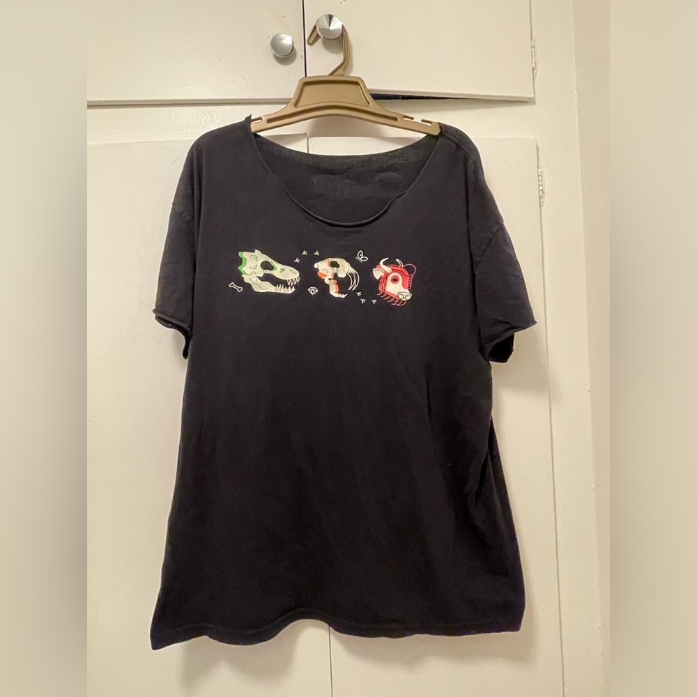 Museum Tee